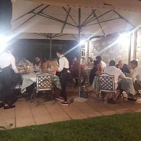 Della Pacchiana Inn